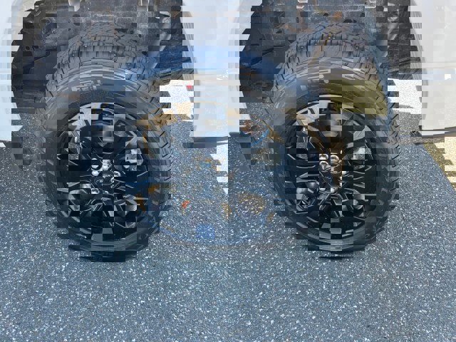 Certified 2022 Ford F150 XLT w/ Equipment Group 302A High image 26