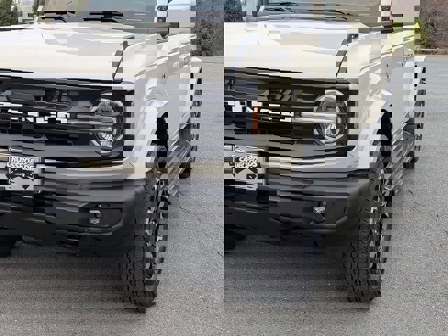 Certified 2025 Ford Bronco Outer Banks image 2