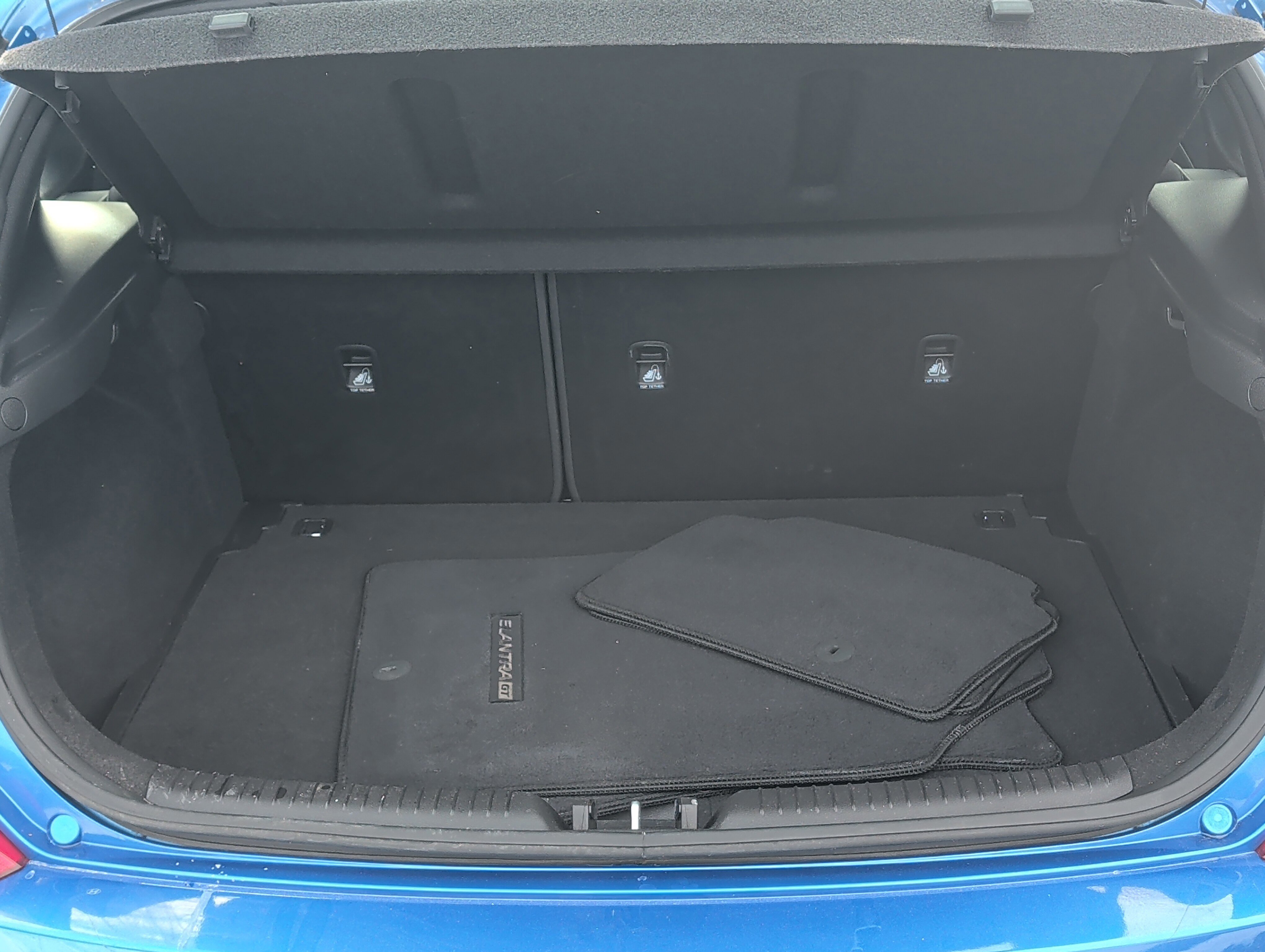 Used 2018 Hyundai Elantra GT image 18