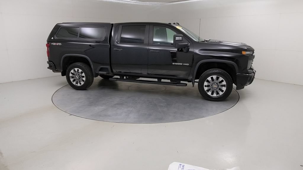 Used 2024 Chevrolet Silverado 2500 Custom w/ Custom Value Package AWD/4WD image 11