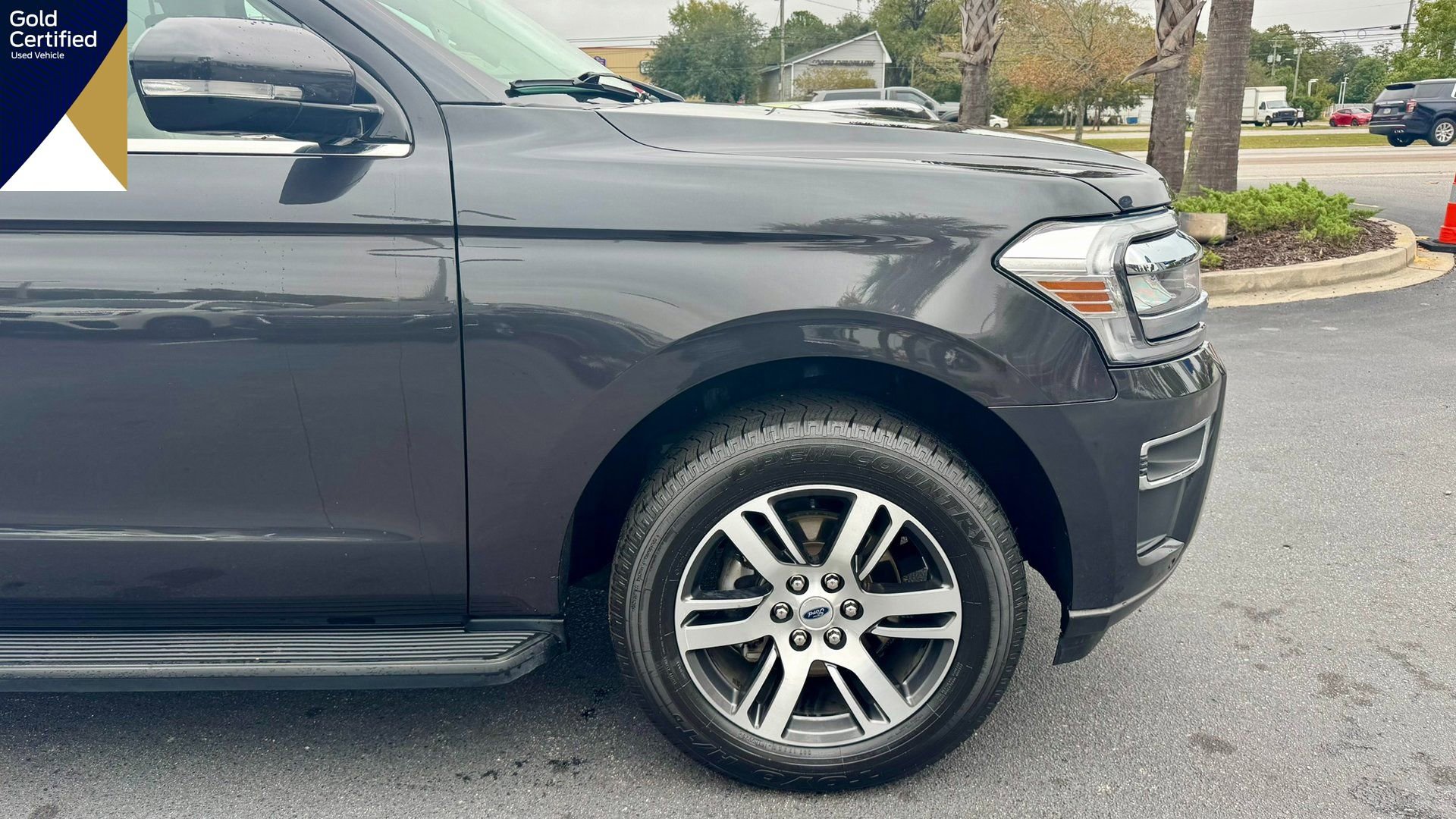 Certified 2024 Ford Expedition Limited image 4