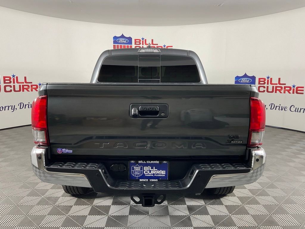 Used 2022 Toyota Tacoma SR5 RWD image 4