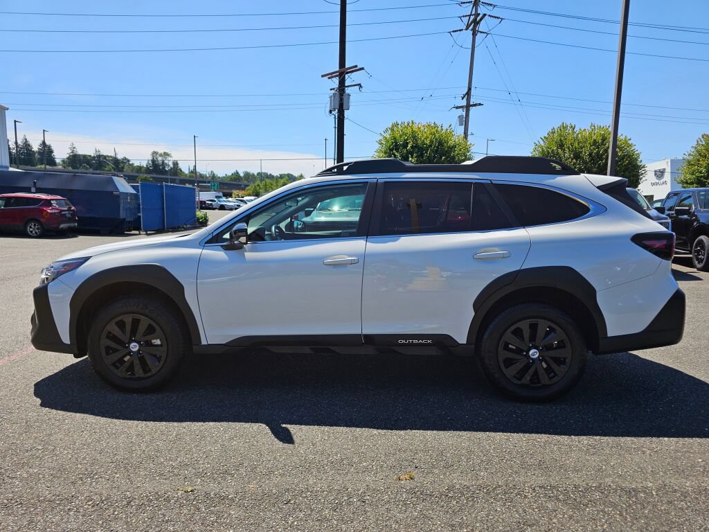 Used 2025 Subaru Outback Premium AWD/4WD image 6