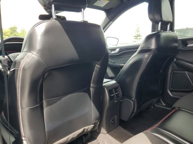 Certified 2025 Ford Escape ST-Line Select w/ Tech Pack #2 AWD/4WD image 32