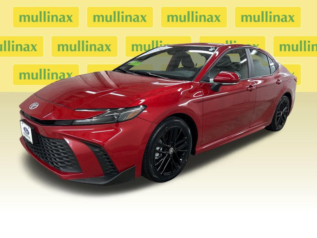 Used 2025 Toyota Camry SE FWD image 14