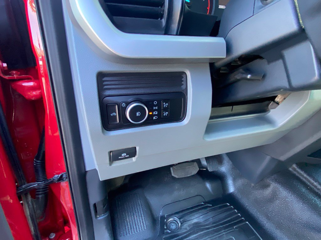 Certified 2025 Ford F250 XL w/ XL Chrome Package AWD/4WD image 12