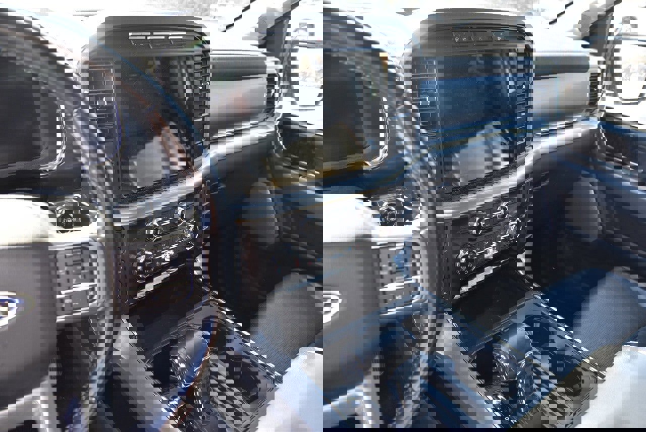 Certified 2021 Ford F150 Lariat w/ Equipment Group 502A High image 8