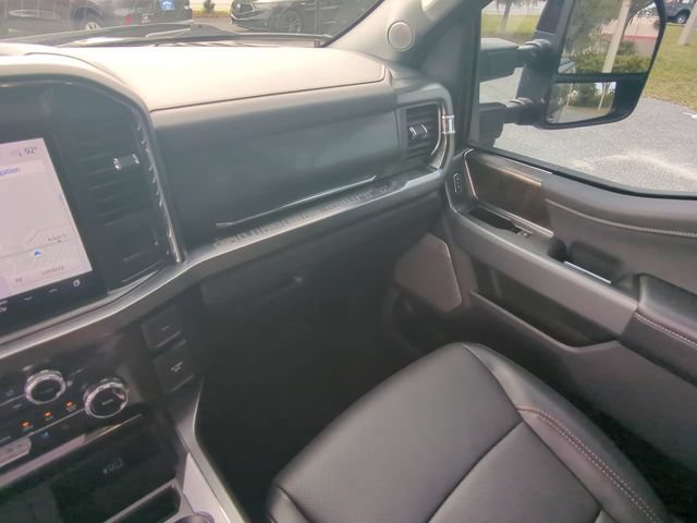 Certified 2024 Ford F250 Lariat w/ Lariat Ultimate Package AWD/4WD image 18