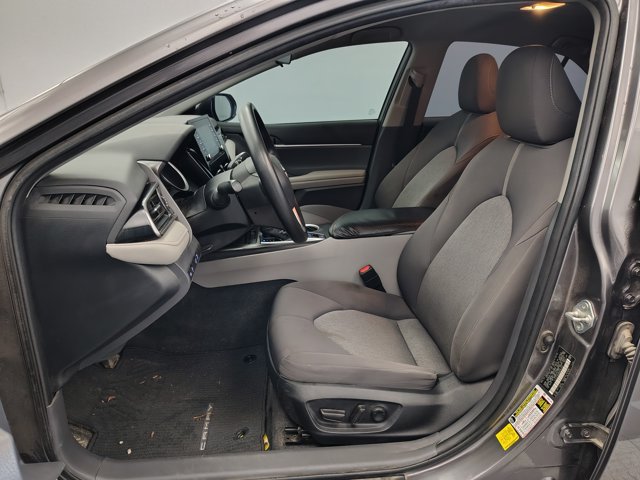 Used 2022 Toyota Camry LE FWD image 10