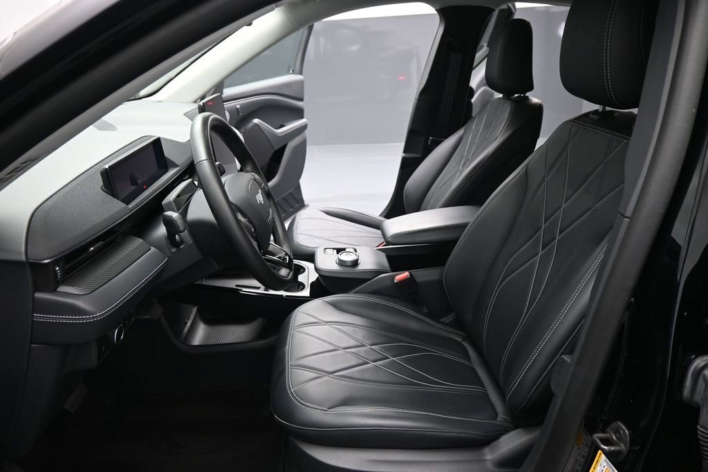 Certified 2024 Ford Mustang Mach-E Select RWD image 9