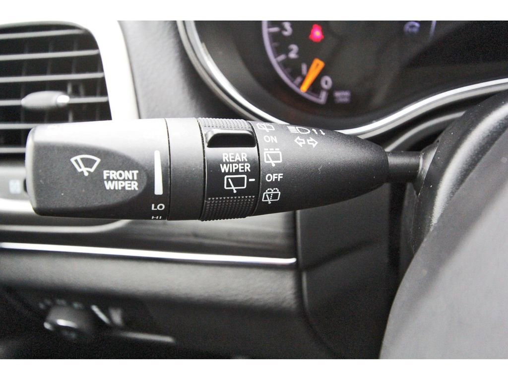 Used 2021 Jeep Grand Cherokee Limited AWD/4WD image 16