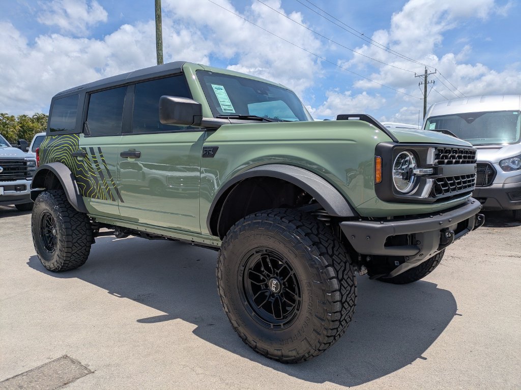 Certified 2025 Ford Bronco Big Bend w/ Black Diamond Package AWD/4WD image 18