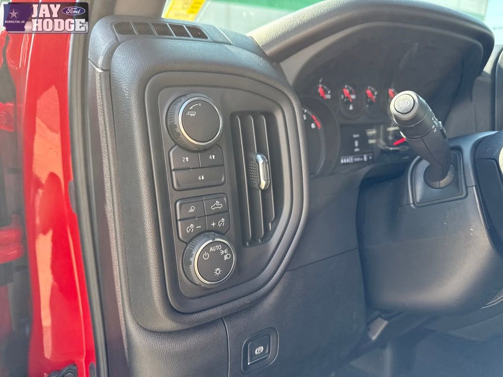 Used 2025 Chevrolet Silverado 2500 Custom w/ Custom Value Package image 38