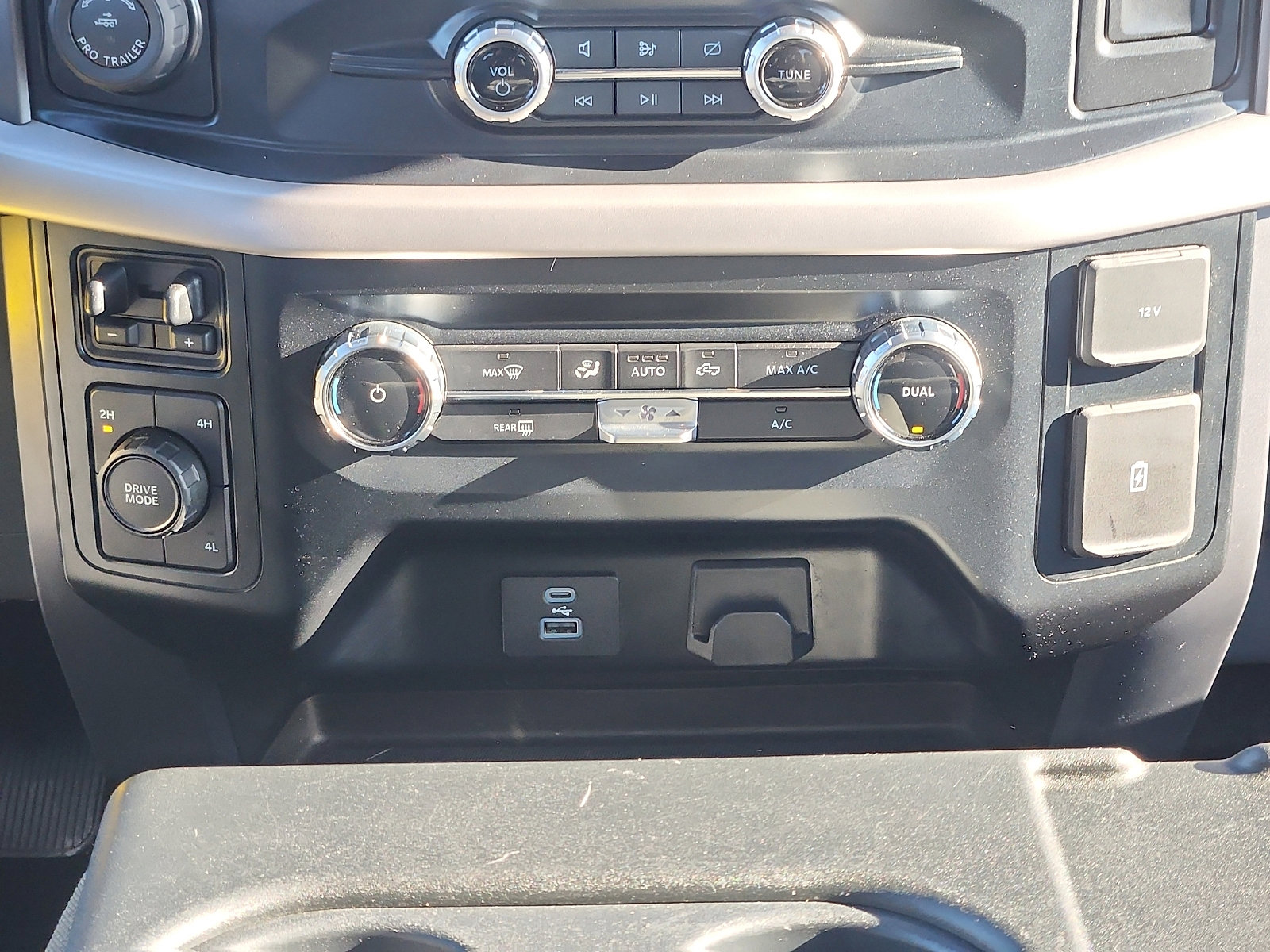 Certified 2023 Ford F150 XLT w/ Equipment Group 301A Mid image 18