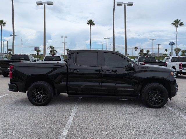 Used 2024 Chevrolet Silverado 1500 High Country w/ Midnight Edition AWD/4WD image 3