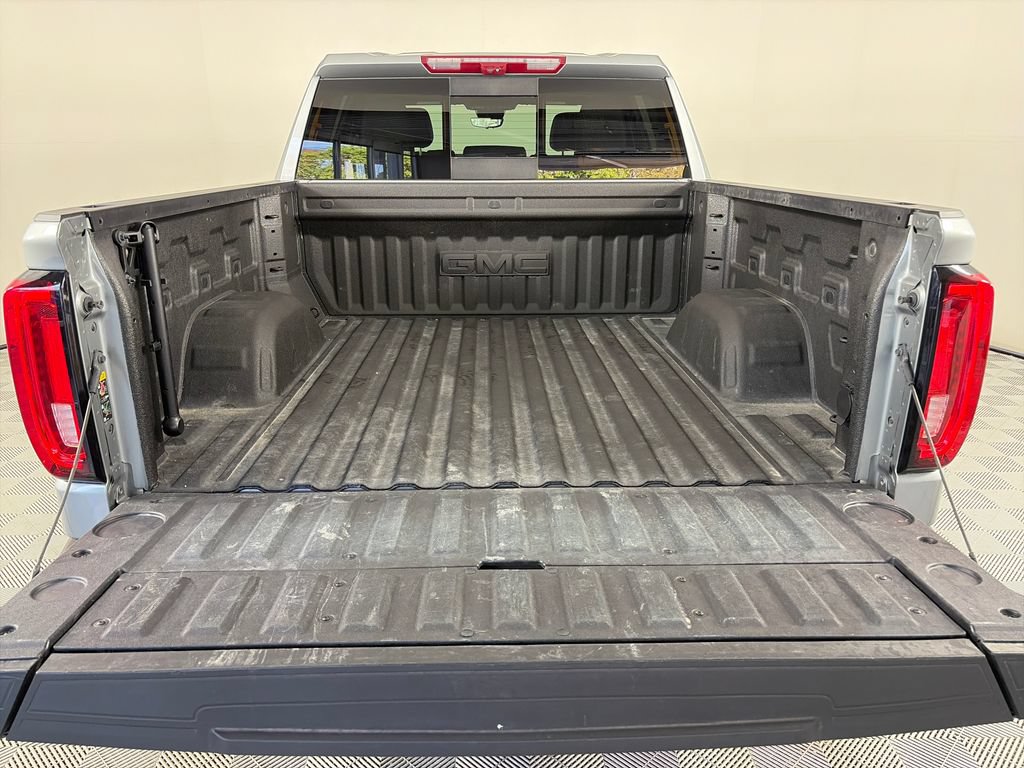 Used 2025 GMC Sierra 1500 AT4 w/ Technology Package AWD/4WD image 28