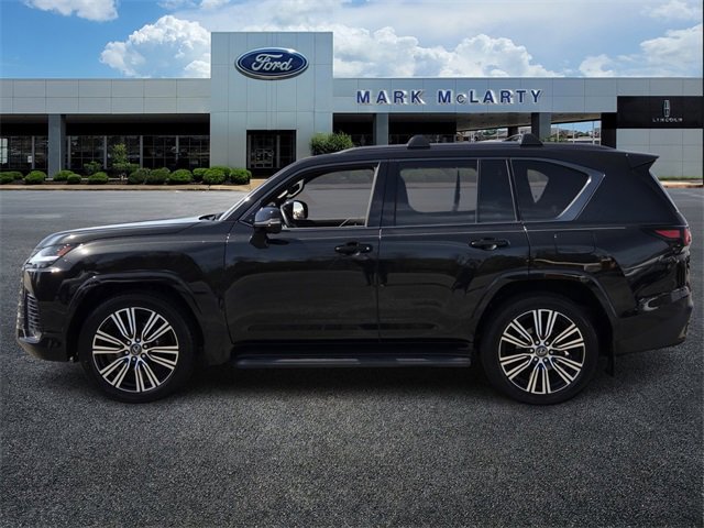 Used 2024 Lexus LX 600 4WD w/ Appearance Package image 2