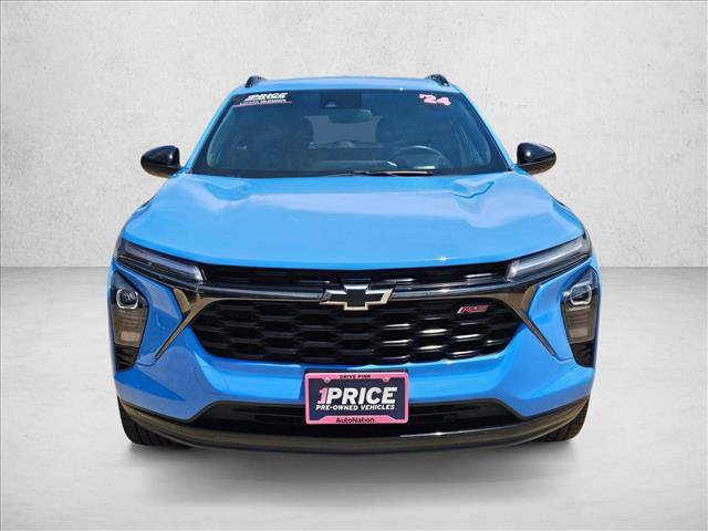 Used 2024 Chevrolet Trax RS w/ Driver Confidence Package FWD image 2