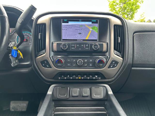 Used 2018 GMC Sierra 2500 Denali w/ Duramax Plus Package AWD/4WD image 32