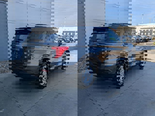 Certified 2020 Ford Explorer XLT w/ Comfort Package image 5