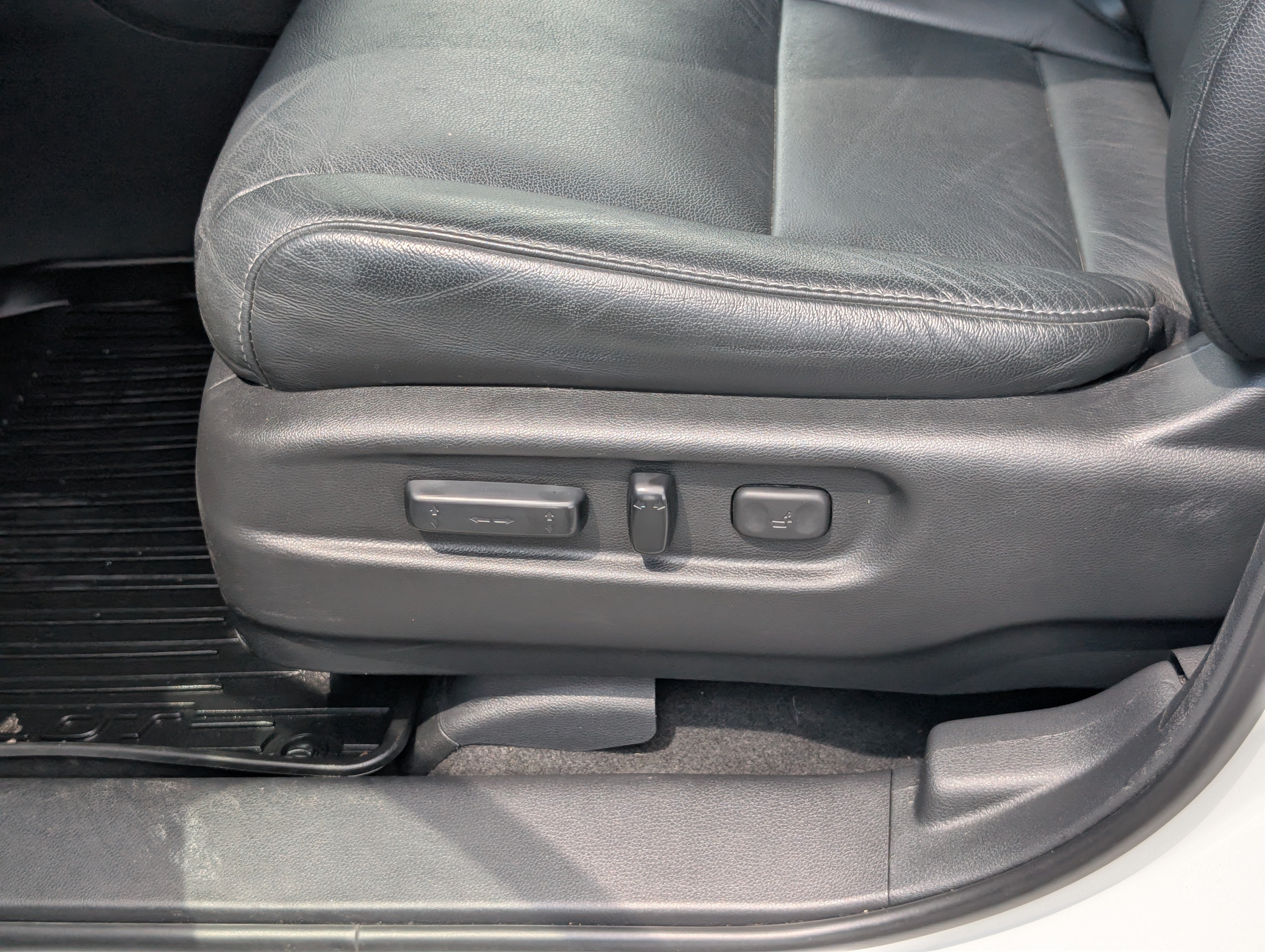 Used 2021 Honda Pilot Touring image 24