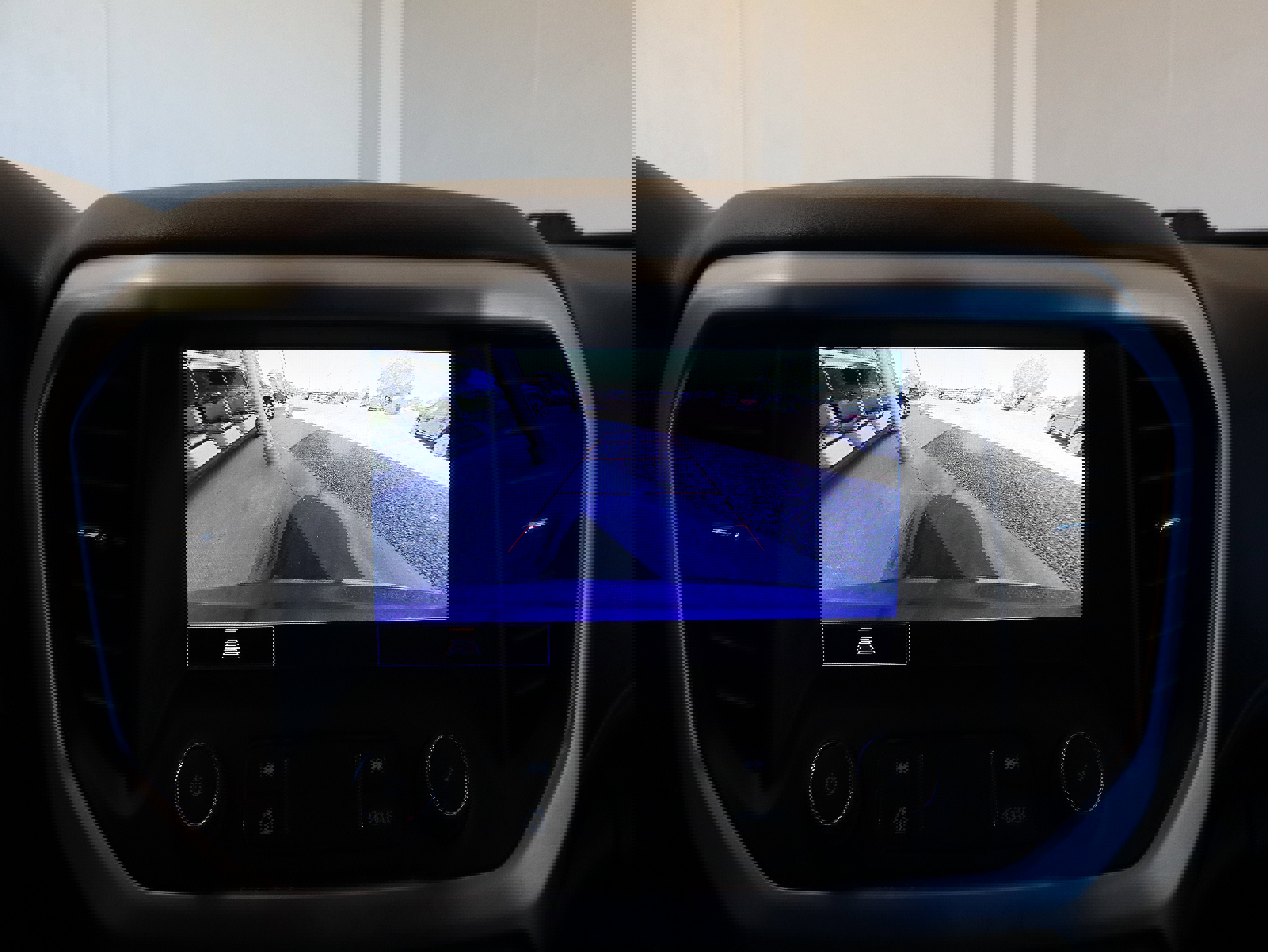 Used 2023 GMC Acadia SLE w/ Driver Convenience Package image 30