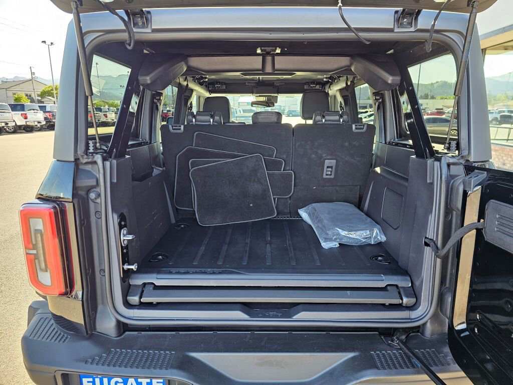 Certified 2024 Ford Bronco Everglades AWD/4WD image 11