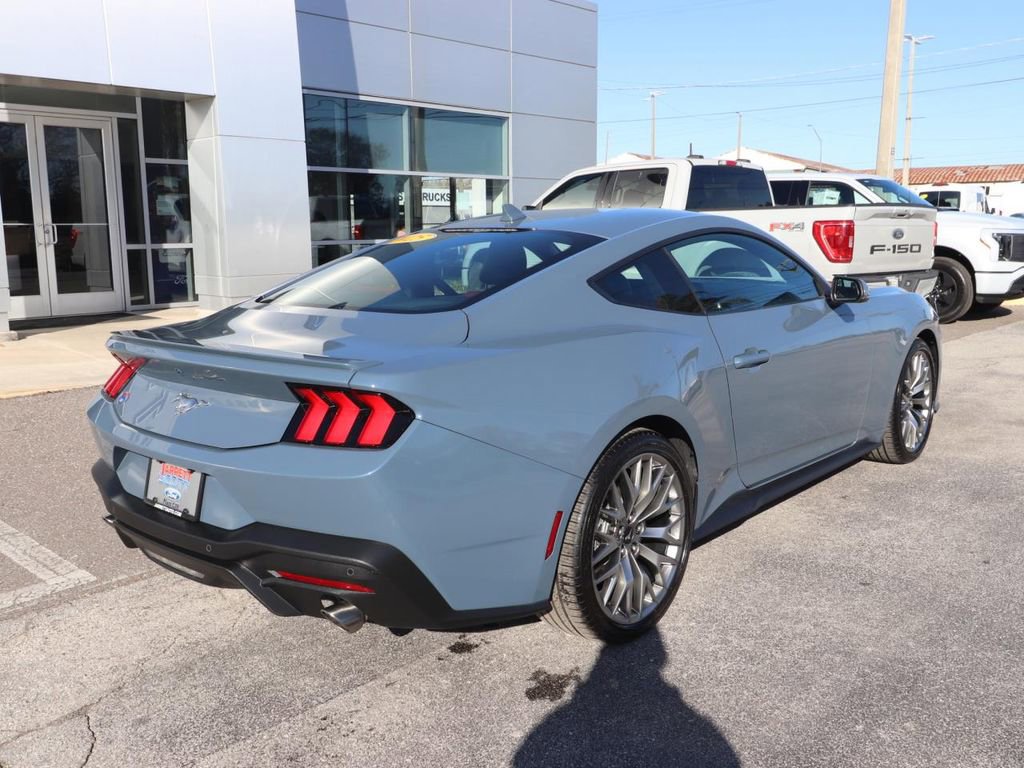 Certified 2025 Ford Mustang Premium image 5