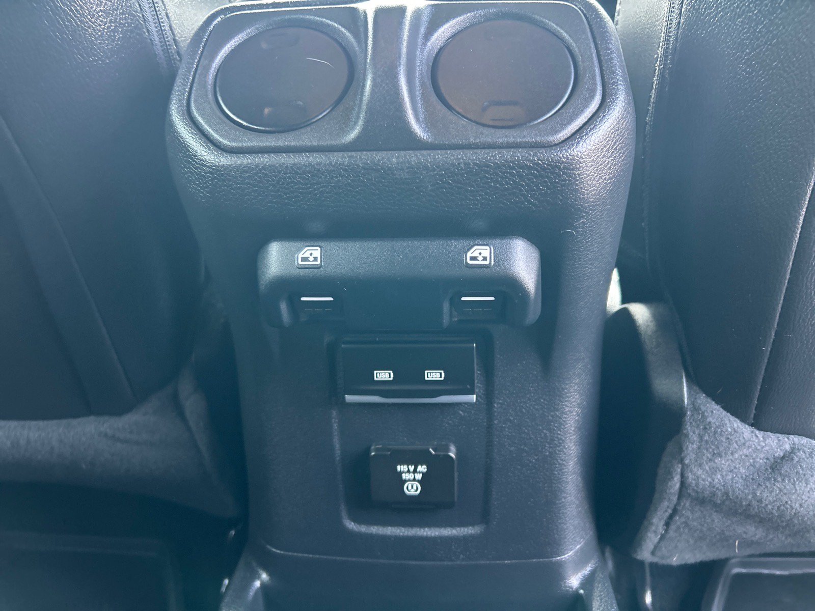 Used 2022 Jeep Wrangler Unlimited Sahara w/ Cold Weather Group AWD/4WD image 21