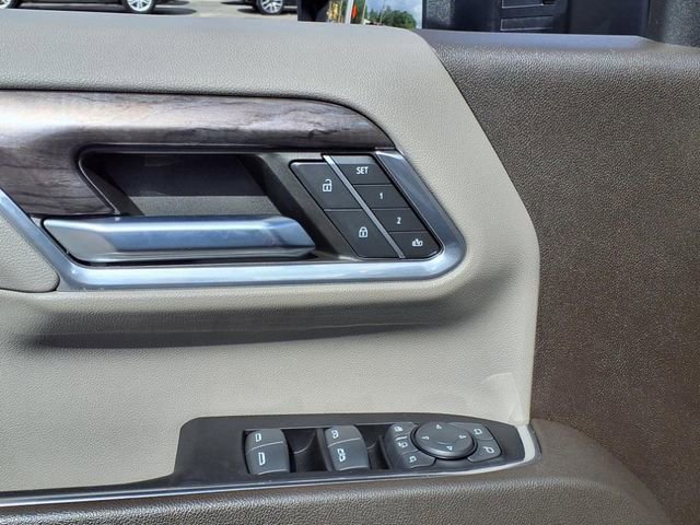 Used 2024 Chevrolet Silverado 3500 LTZ w/ LTZ Convenience Package image 9