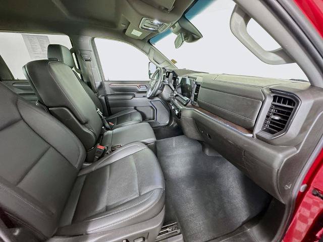Used 2025 GMC Sierra 2500 SLT AWD/4WD image 27