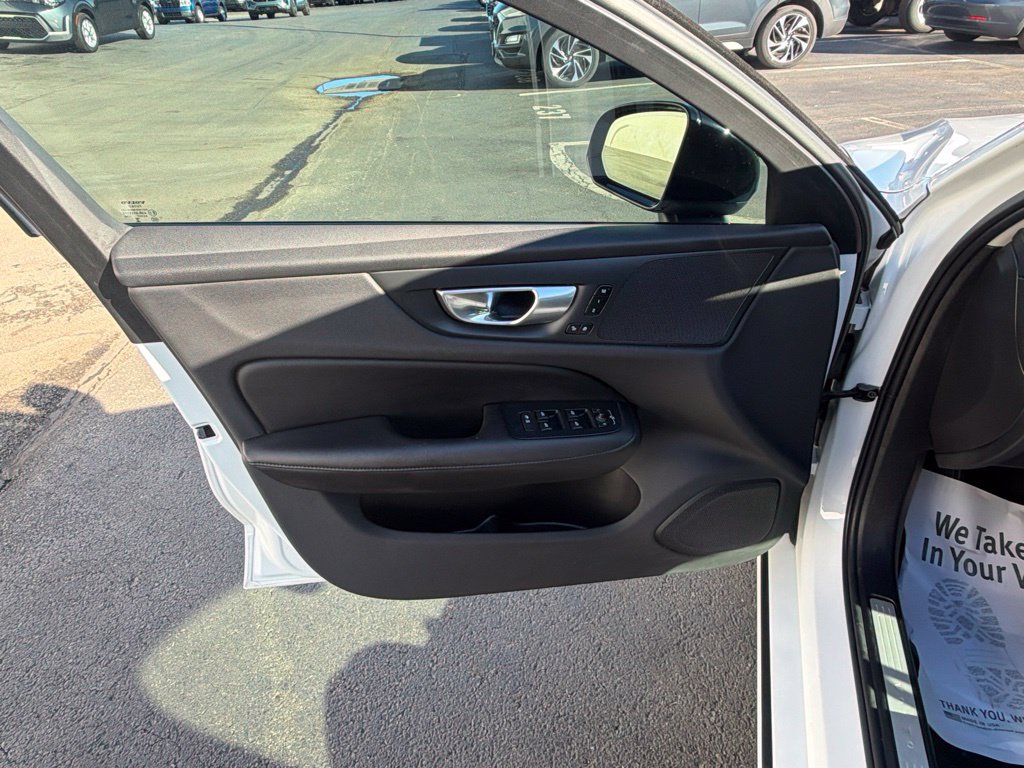 Used 2024 Volvo S60 B5 Plus AWD/4WD image 25