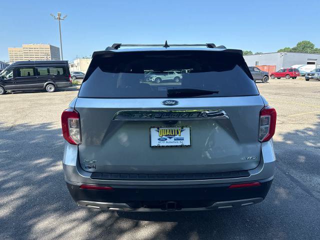 Certified 2023 Ford Explorer XLT w/ Equipment Group 202A AWD/4WD image 5