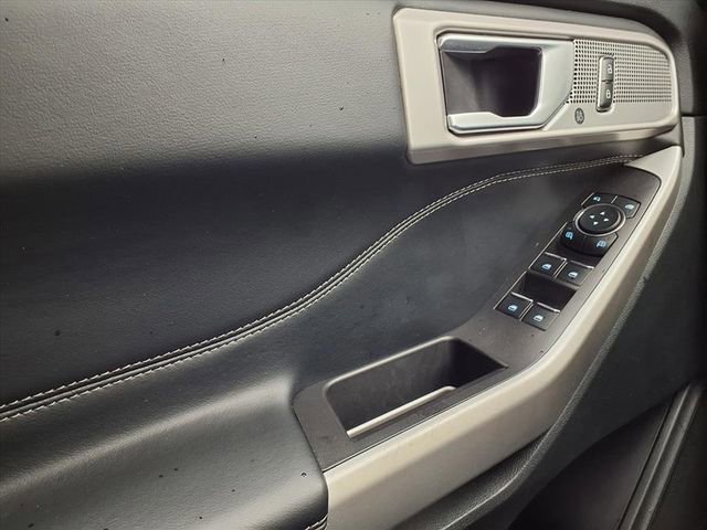 Certified 2023 Ford Explorer XLT w/ Equipment Group 202A image 25