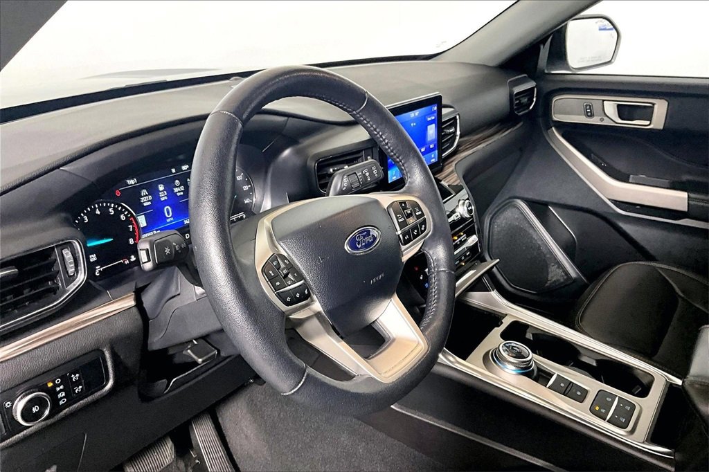 Certified 2024 Ford Explorer Limited image 10