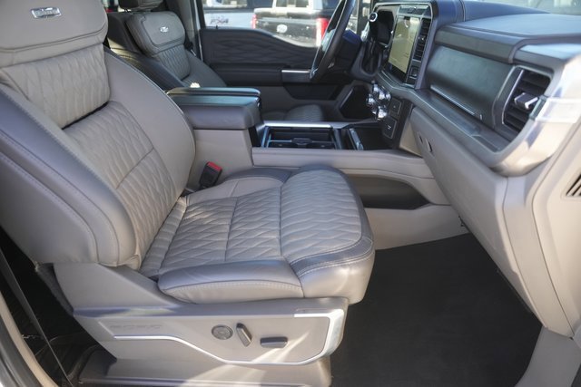 Certified 2025 Ford F250 Platinum w/ Platinum Plus Package image 19