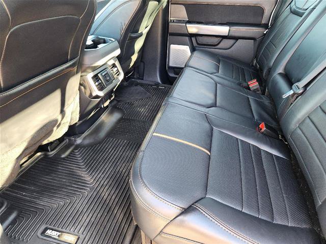 Certified 2024 Ford F250 Platinum w/ FX4 Off-Road Package AWD/4WD image 31