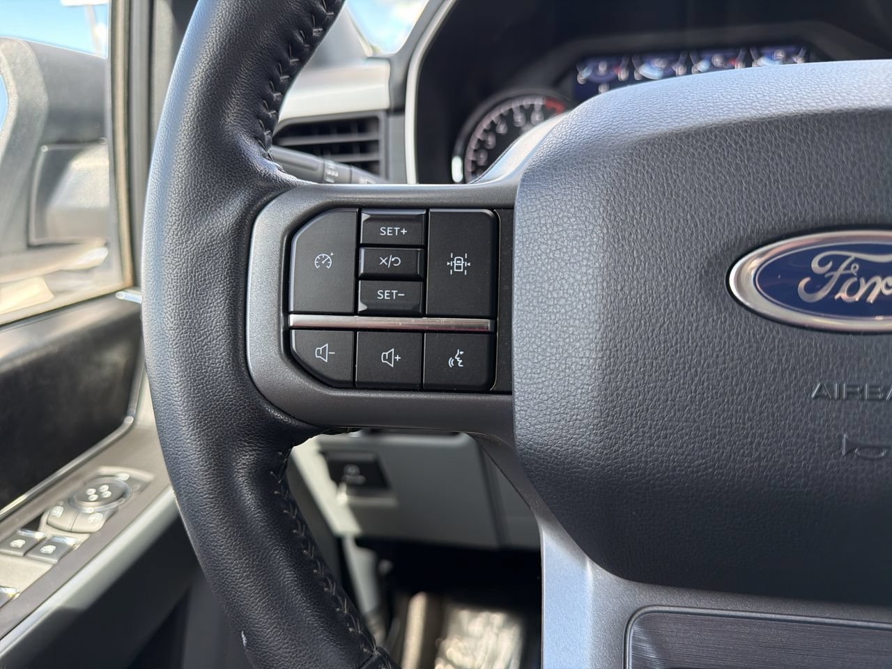 Certified 2022 Ford F150 XLT w/ Equipment Group 302A High RWD image 28