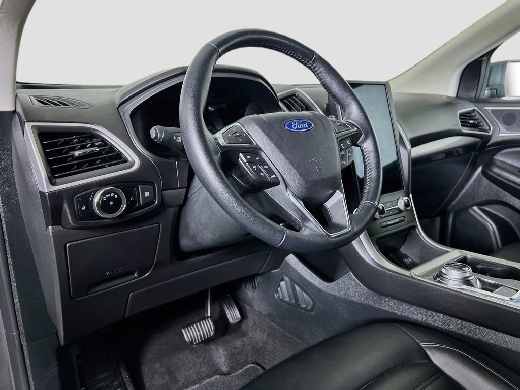 Certified 2024 Ford Edge SEL AWD/4WD image 11