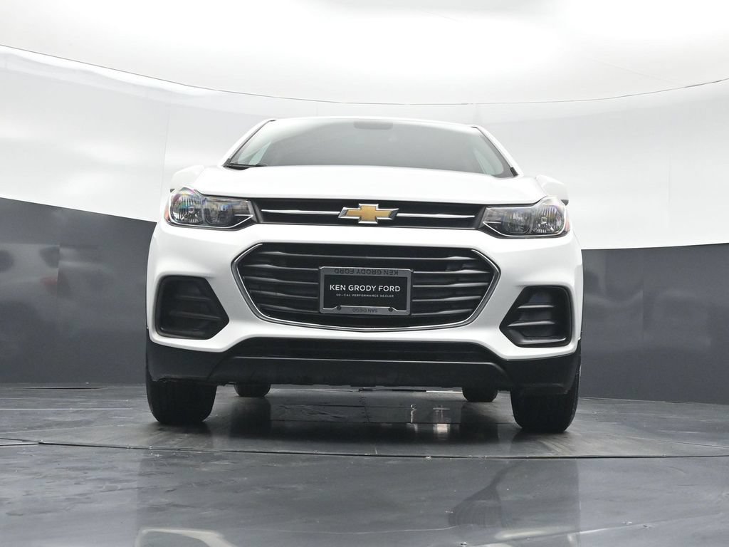 Used 2021 Chevrolet Trax LS w/ Tint and Cruise Package FWD image 46