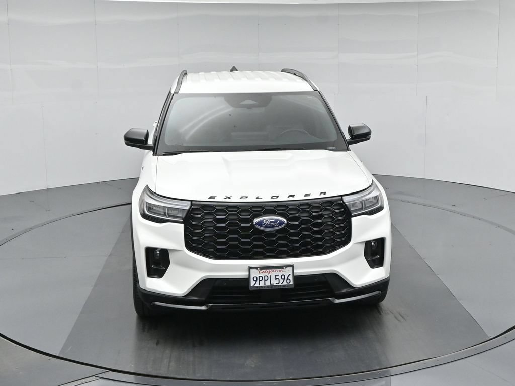 Certified 2025 Ford Explorer ST-Line w/ Premium Package RWD image 41