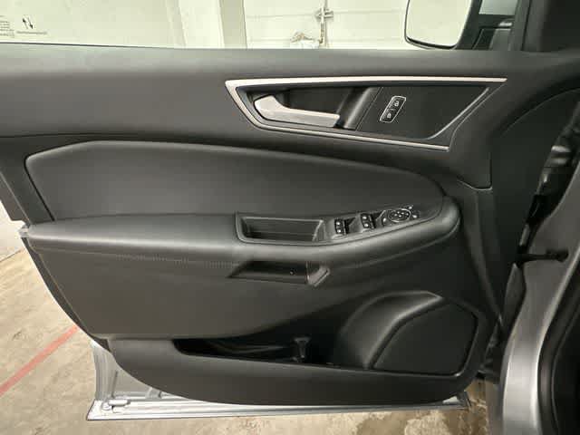 Certified 2024 Ford Edge SEL w/ Convenience Package AWD/4WD image 17