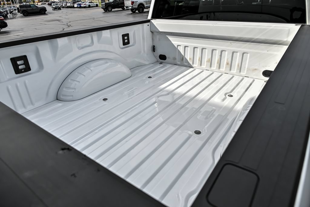Certified 2025 Ford F250 XLT w/ FX4 Off-Road Package AWD/4WD image 9