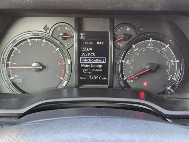 Used 2021 Toyota 4Runner SR5 AWD/4WD image 15