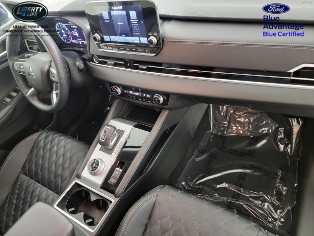 Used 2024 Mitsubishi Outlander SEL AWD/4WD image 19
