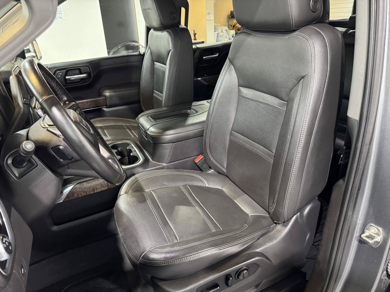 Used 2020 GMC Sierra 1500 Denali w/ Denali Ultimate Package AWD/4WD image 19