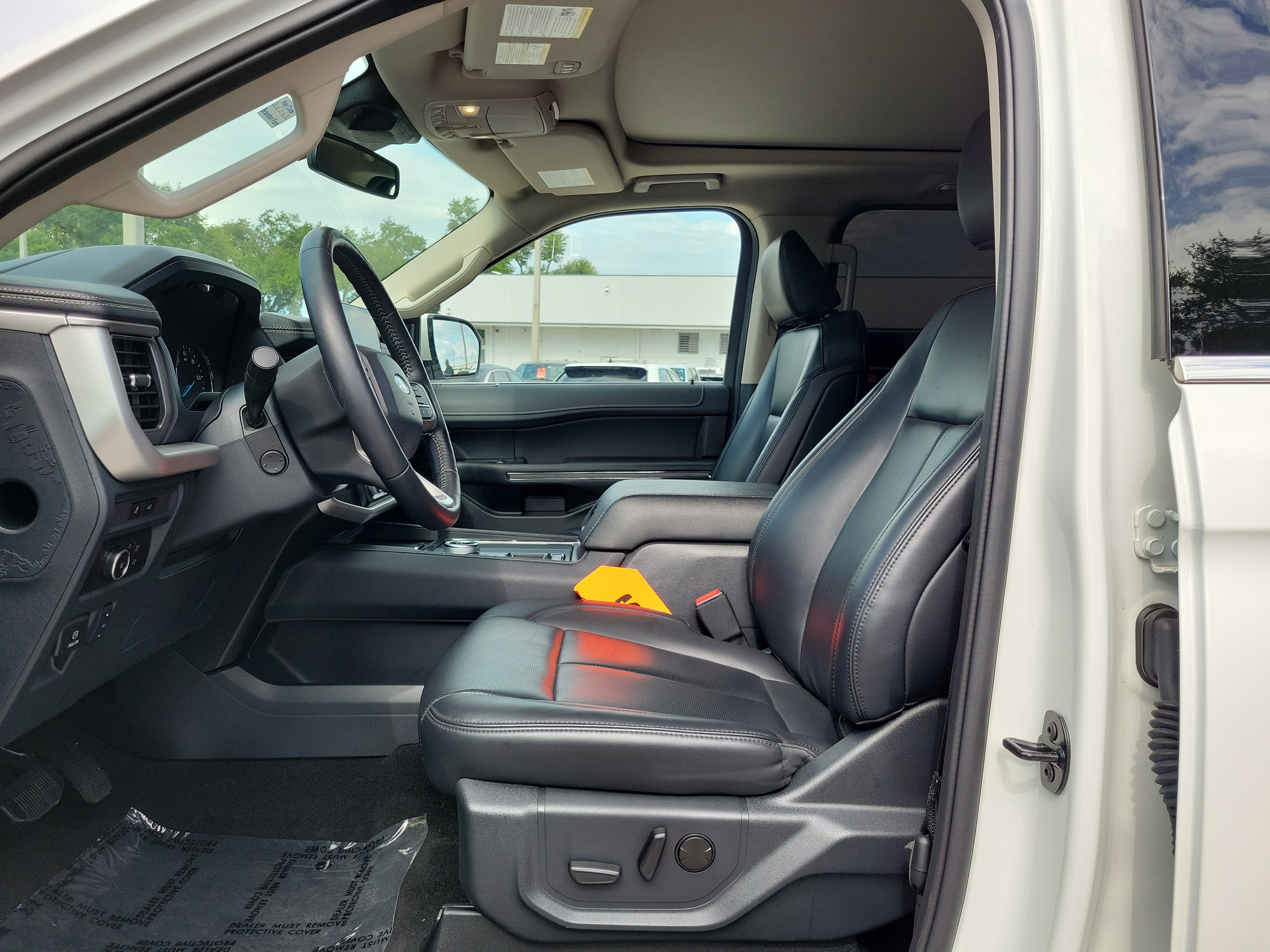 Certified 2024 Ford Expedition Max XLT RWD image 21