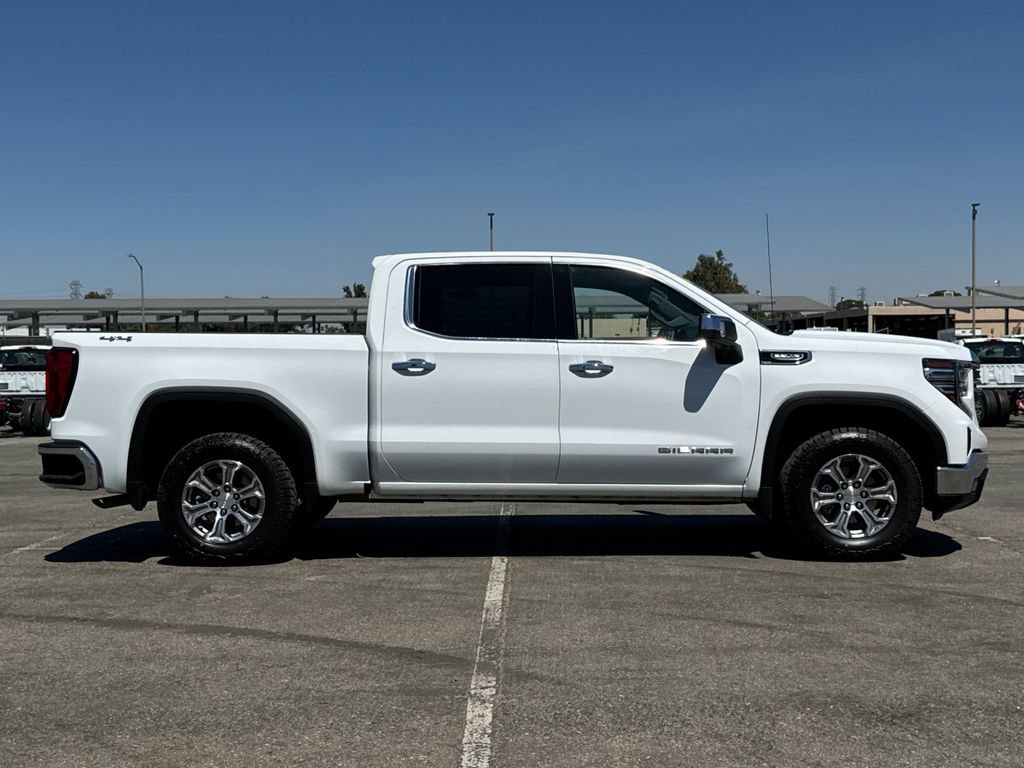 Used 2025 GMC Sierra 1500 SLT AWD/4WD image 2