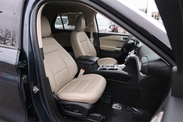 Certified 2023 Ford Explorer XLT w/ Equipment Group 202A image 28