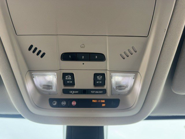 Used 2018 GMC Acadia Denali w/ Technology Package AWD/4WD image 19
